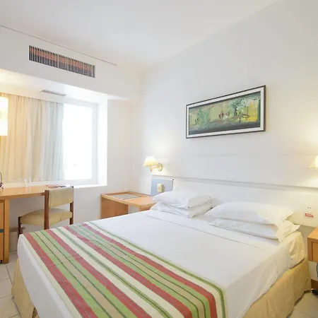 Oasis Atlantico Hotel 3*